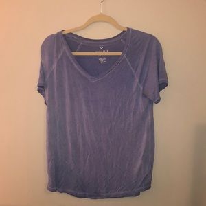 American Eagle tshirt